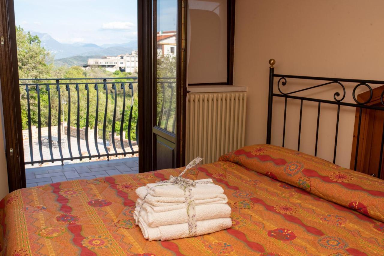 Hotel La Ginestra Castel San Lorenzo Exteriér fotografie