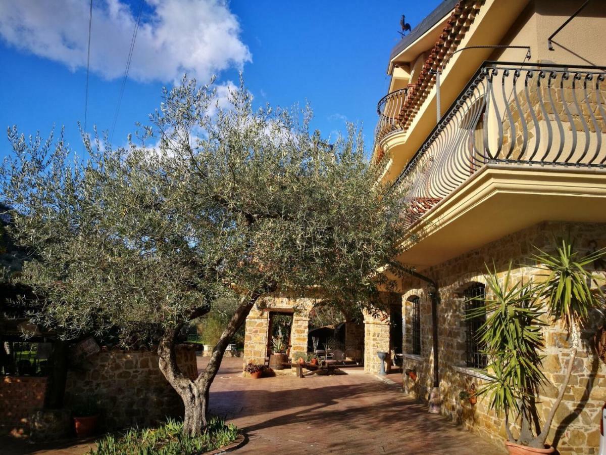 Hotel La Ginestra Castel San Lorenzo Exteriér fotografie